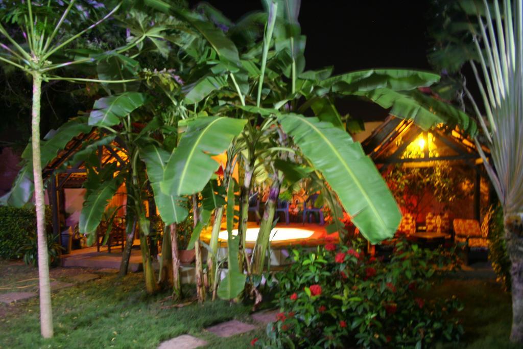 Hotel Aurore Lomé Esterno foto